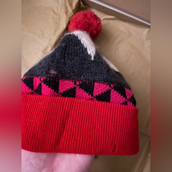 Burberry Winter Hat w/tags & box- AUTHENTIC - Picture 6 of 7